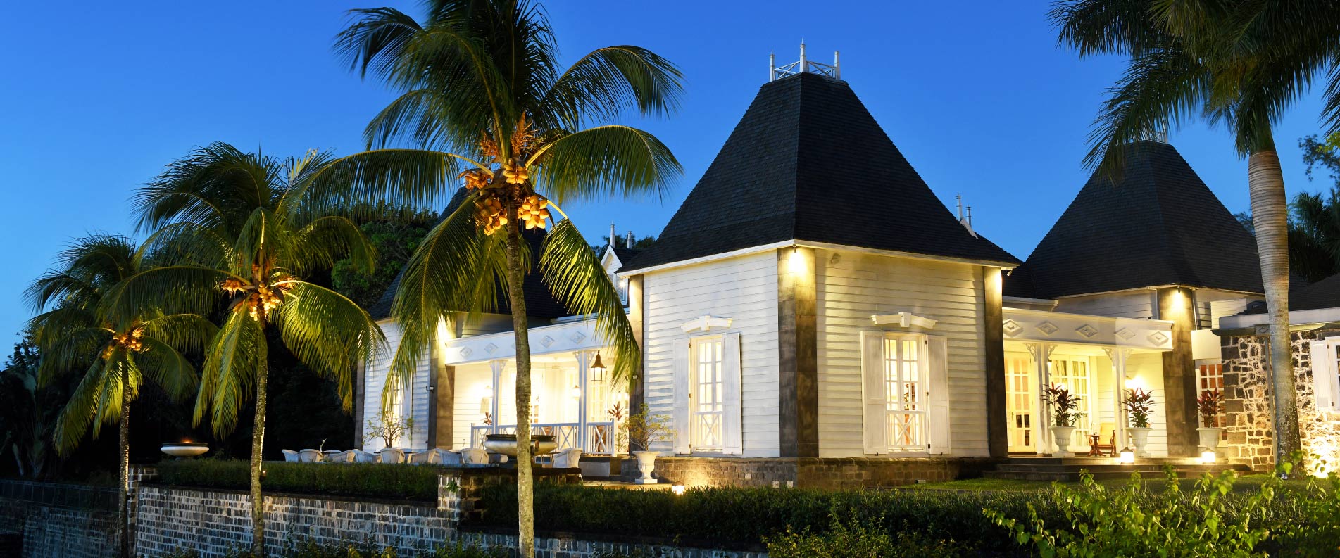 1903×793-chateau